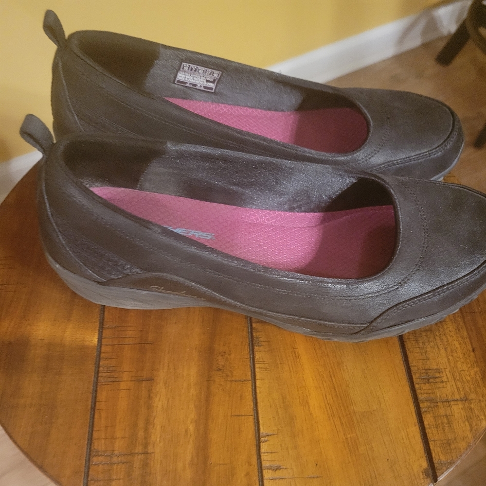 Shoes - Picture 2 of 3